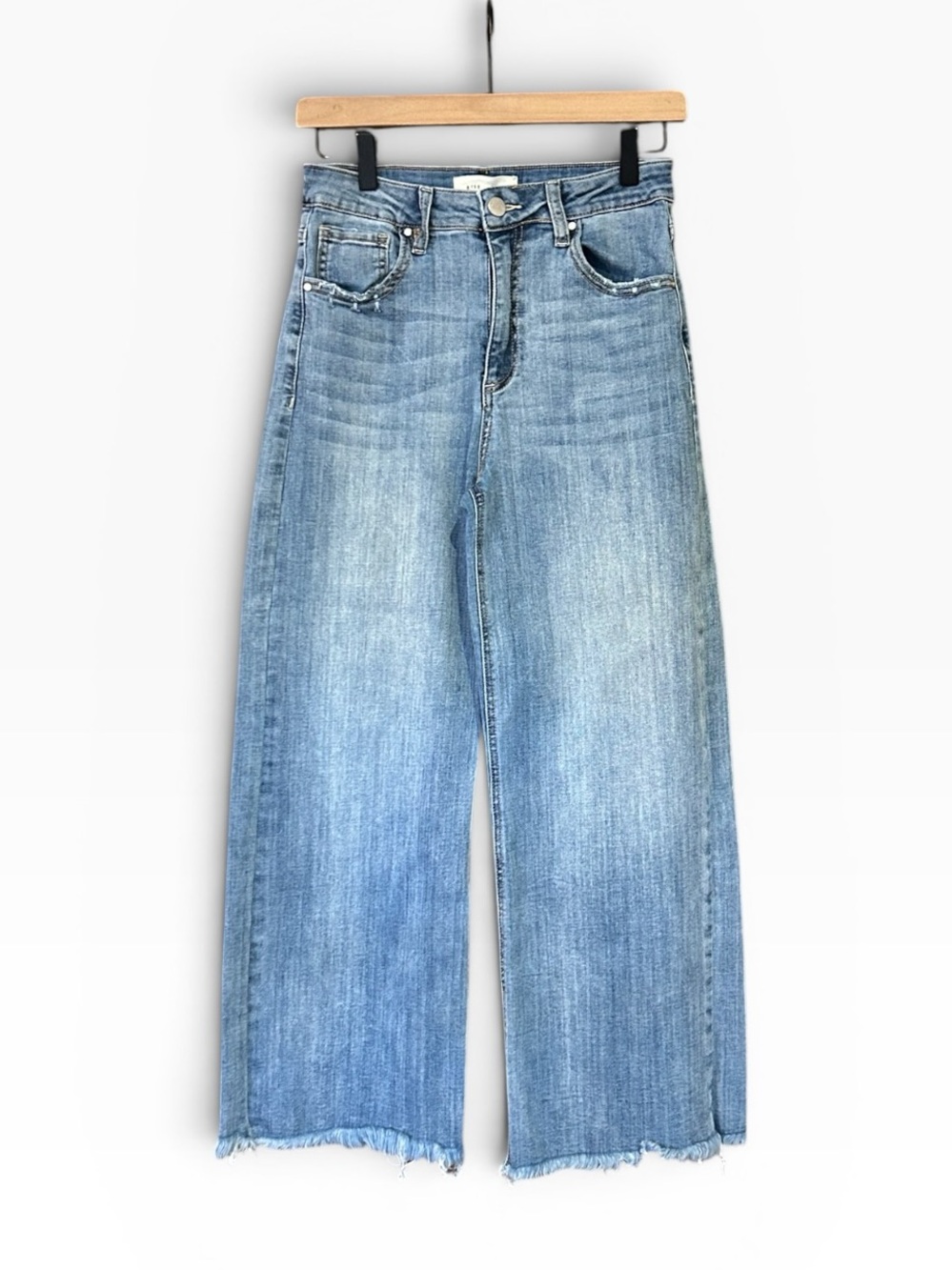 RISEN Raw Hem Cropped Wide Leg Jeans Size 5/27 - Picture 4 of 9